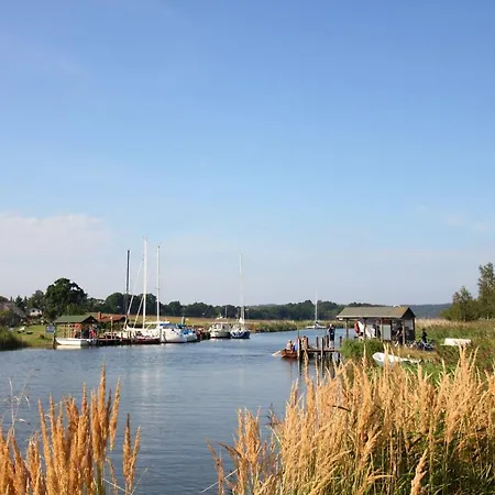 Haus Strandeck: Seaside With Balcony And Access Apartment Goehren (Ruegen)