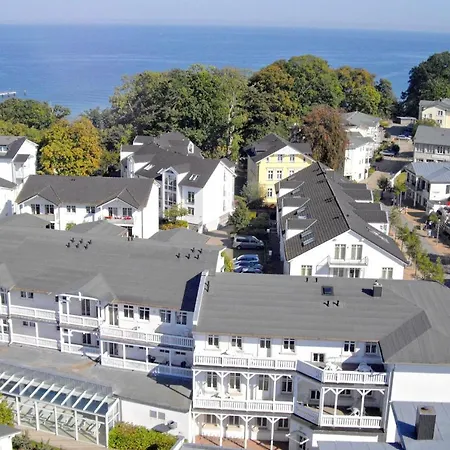 Mit Balkon, Gratis Nutzung Vom Ahoi Erlebnisbad Und Sauna In Sellin - Haus Strandeck 20 Apartment *