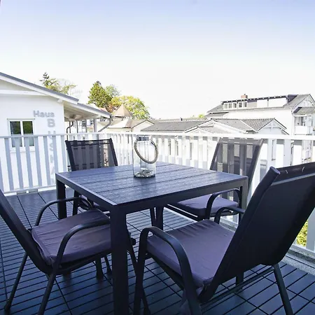 Mit Balkon, Gratis Nutzung Vom Ahoi Erlebnisbad Und Sauna In Sellin - Haus Strandeck 20 *