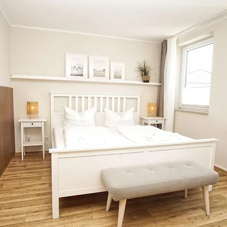 Mit Balkon, Gratis Nutzung Vom Ahoi Erlebnisbad Und Sauna In Sellin - Haus Strandeck 20